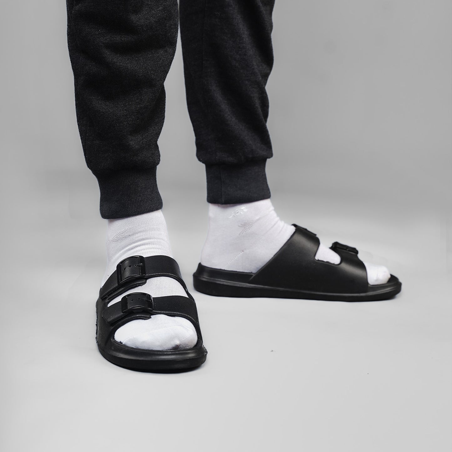 Travel in Comfort: ACTIVA Men's Slide Shoes
