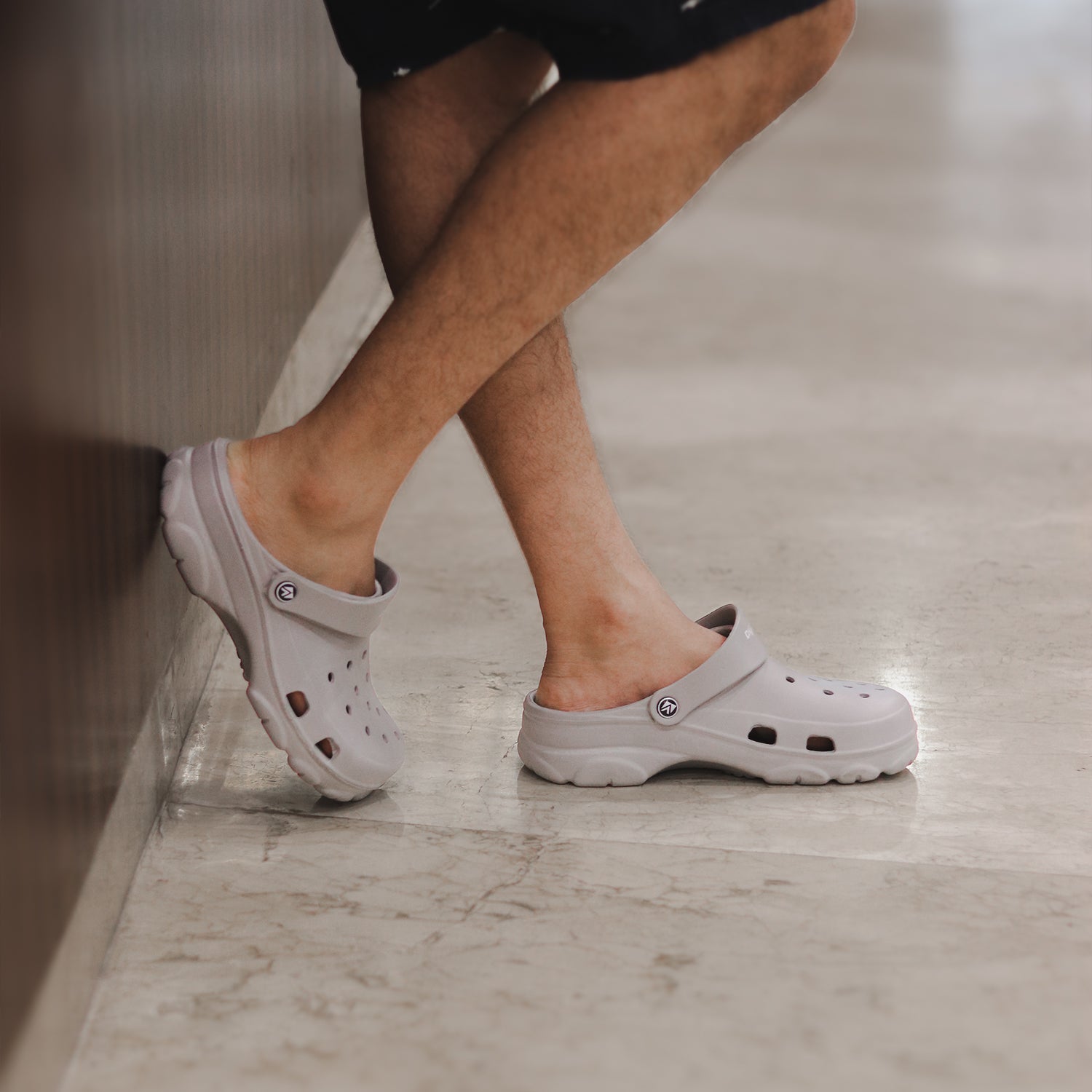 Experience Comfort and Style: ACTIVA Clogs for Men